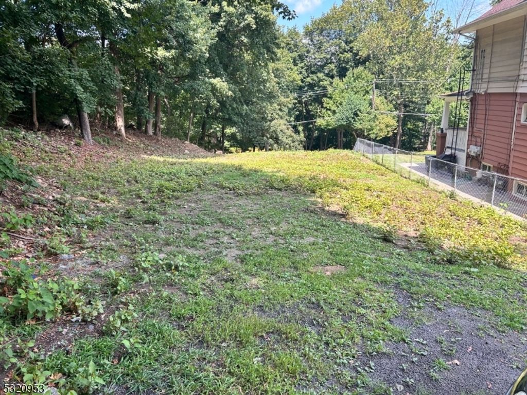 142 W Blackwell St, Dover Town, NJ 07801 — photo 3