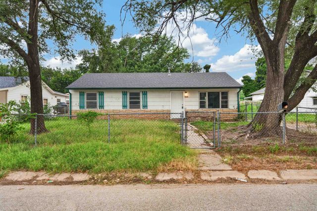 4269 S Cumberland St, Wichita, KS 67216