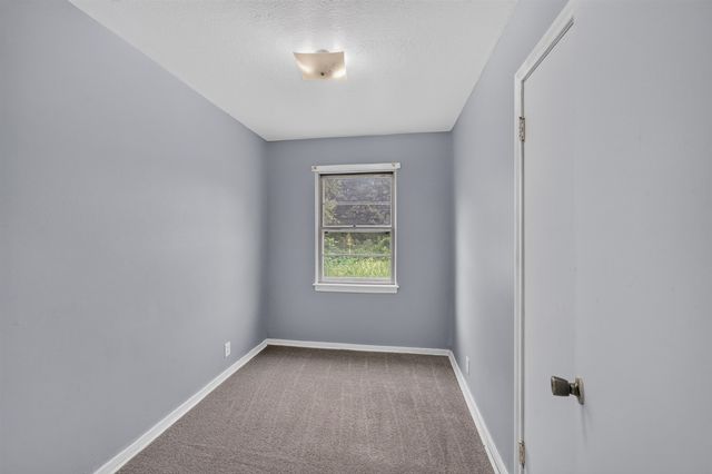 4269 S Cumberland St, Wichita, KS 67216
