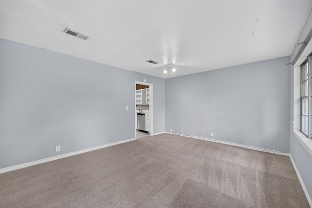 4269 S Cumberland St, Wichita, KS 67216