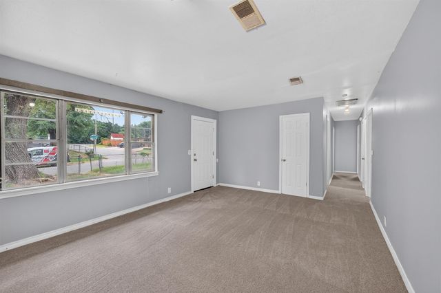 4269 S Cumberland St, Wichita, KS 67216