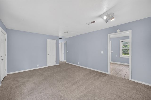 4269 S Cumberland St, Wichita, KS 67216
