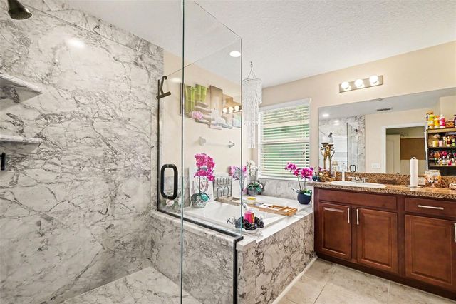 11334 VILLAS ON THE GREEN DR, Riverview, FL 33579