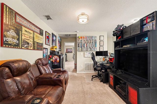 11334 VILLAS ON THE GREEN DR, Riverview, FL 33579