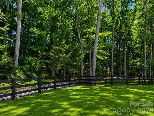 4919 Potter Road, Matthews, NC 28104