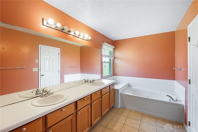 8910 Canary Court, Dayton, OH 45424