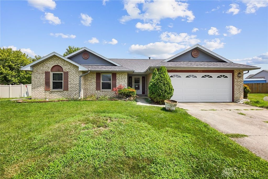 8910 Canary Court, Dayton, OH 45424