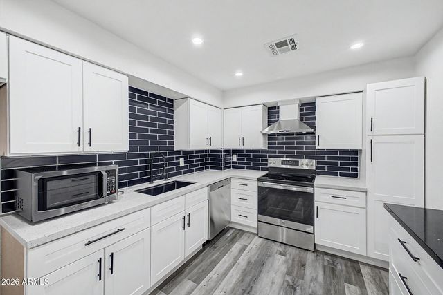 3030 N 64TH Drive, Phoenix, AZ 85033