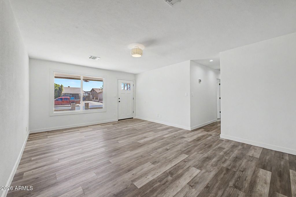 3030 N 64TH Drive, Phoenix, AZ 85033 — photo 3