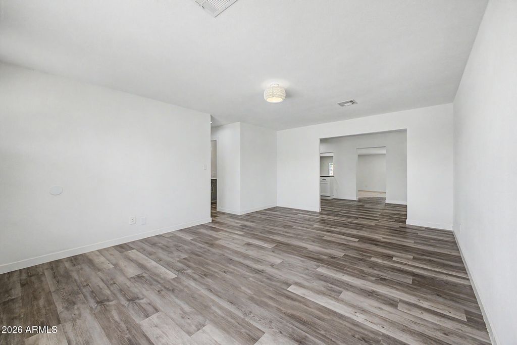 3030 N 64TH Drive, Phoenix, AZ 85033 — photo 4