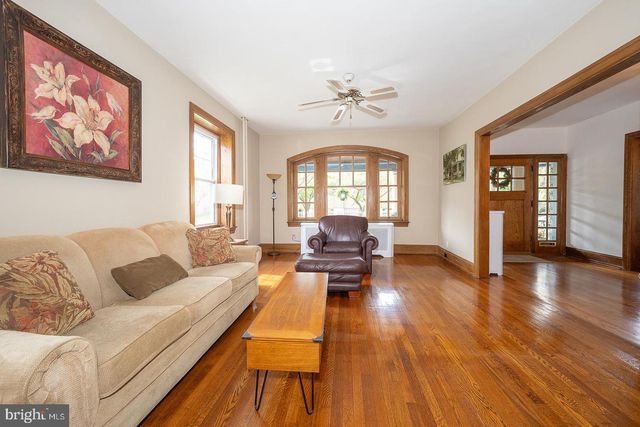 457 PENN AVE, Drexel Hill, PA 19026