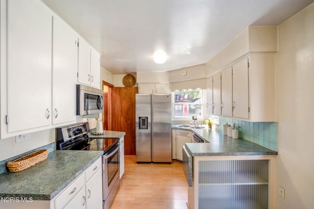 3003 Goddard Road, Toledo, OH 43606