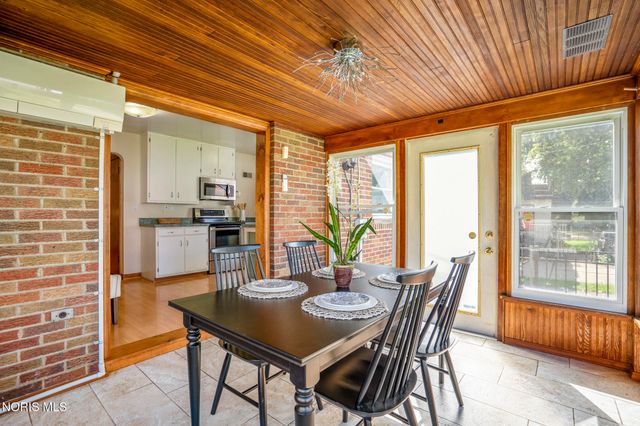 3003 Goddard Road, Toledo, OH 43606