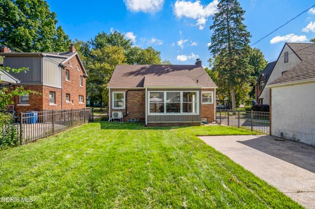 3003 Goddard Road, Toledo, OH 43606