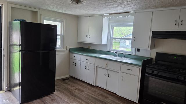 2239 W 28th Street, Anderson, IN 46016