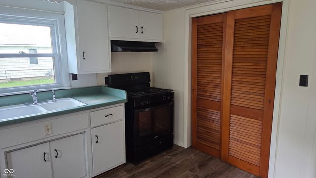2239 W 28th Street, Anderson, IN 46016