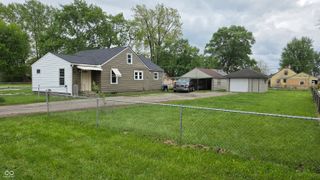 2239 W 28th Street, Anderson, IN 46016