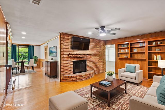 520 Circleview Drive N, Hurst, TX 76054