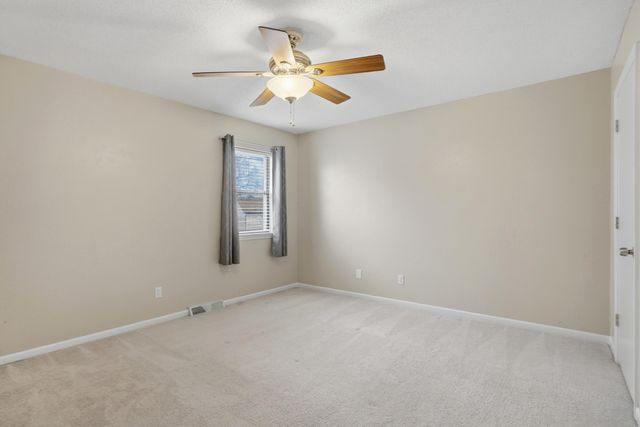 2004 WINCHESTER DR, Columbia, MO 65202