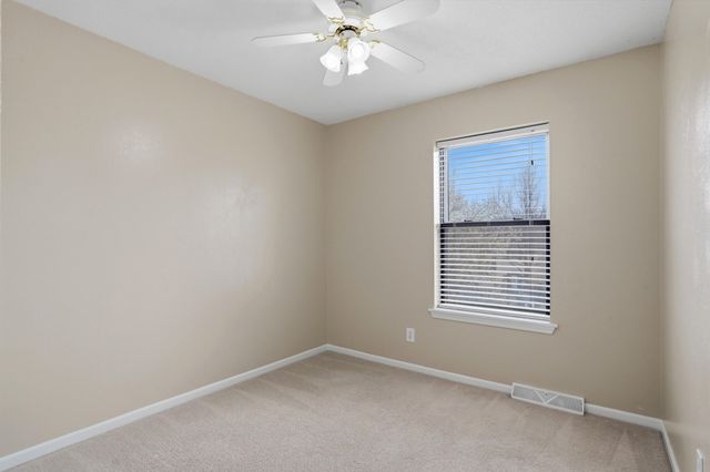 2004 WINCHESTER DR, Columbia, MO 65202