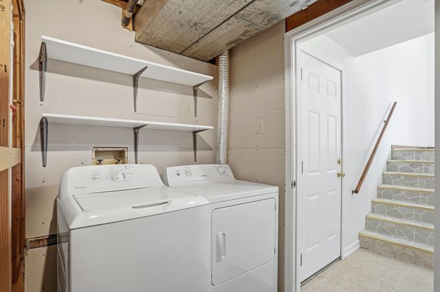 2004 WINCHESTER DR, Columbia, MO 65202