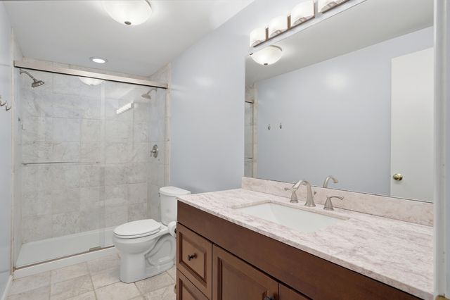 2004 WINCHESTER DR, Columbia, MO 65202