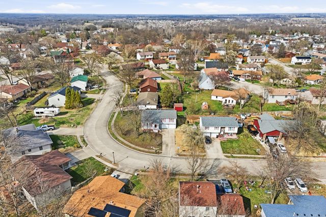 2004 WINCHESTER DR, Columbia, MO 65202