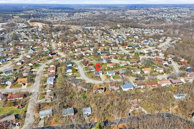 2004 WINCHESTER DR, Columbia, MO 65202