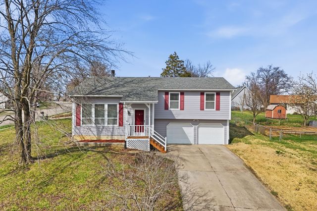 2004 WINCHESTER DR, Columbia, MO 65202