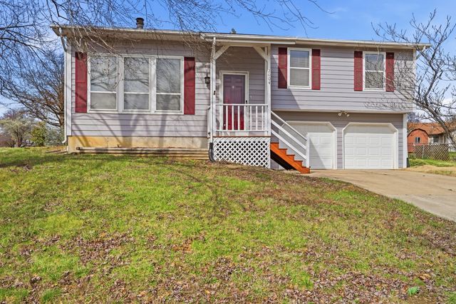 2004 WINCHESTER DR, Columbia, MO 65202