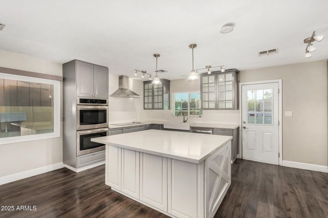 1717 E PEBBLE BEACH Drive, Tempe, AZ 85282