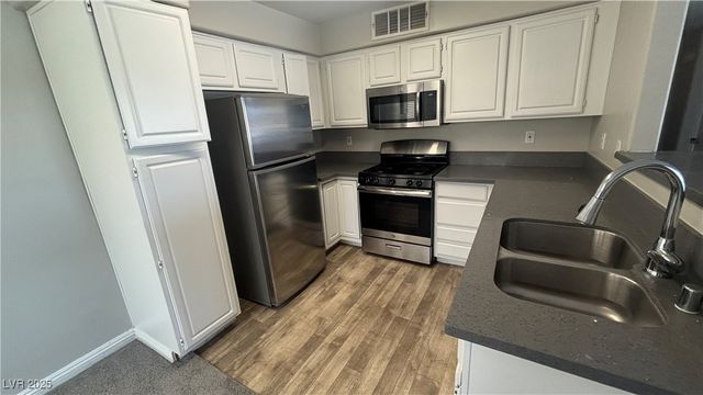 5710 East Tropicana Avenue 2225, Las Vegas, NV 89122