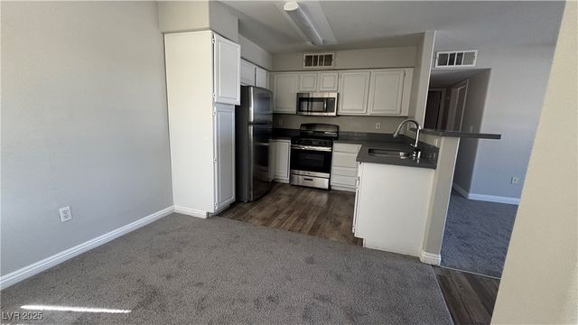 5710 East Tropicana Avenue 2225, Las Vegas, NV 89122