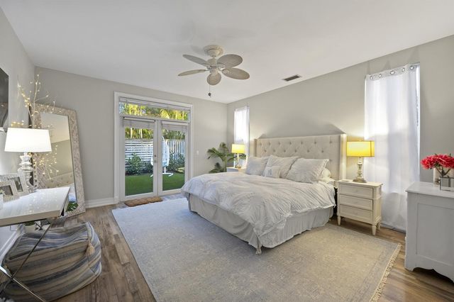 122 Lighthouse Drive, Jupiter Inlet Colony, FL 33469