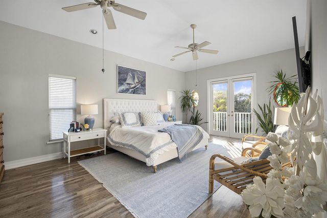 122 Lighthouse Drive, Jupiter Inlet Colony, FL 33469