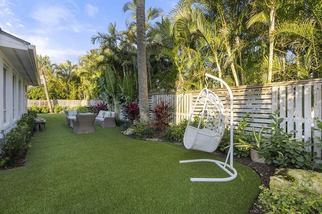 122 Lighthouse Drive, Jupiter Inlet Colony, FL 33469