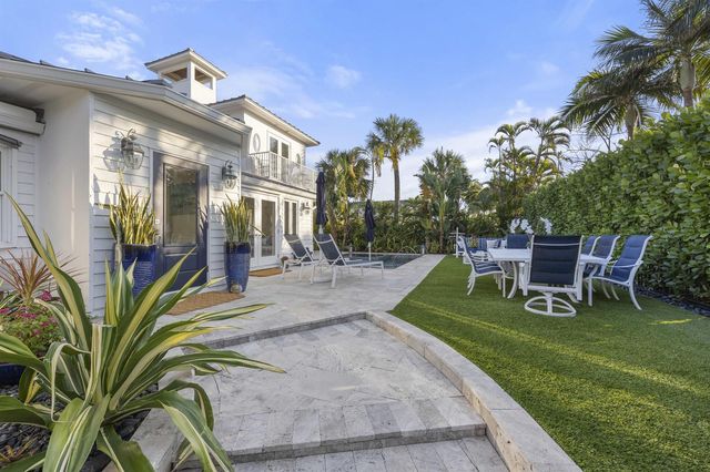 122 Lighthouse Drive, Jupiter Inlet Colony, FL 33469
