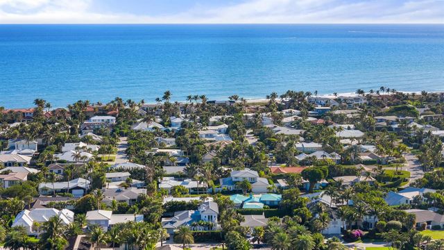 122 Lighthouse Drive, Jupiter Inlet Colony, FL 33469