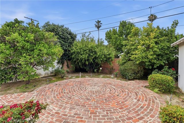 12615 Califa, Valley Village, CA 91607