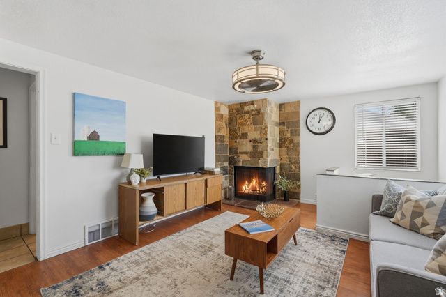 1207 S MISSION RD, Salt Lake City, UT 84104