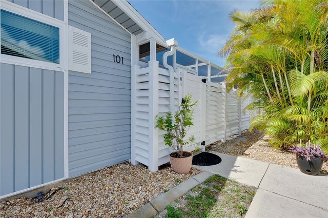 3300 LOVELAND BOULEVARD 101, Punta Gorda, FL 33980