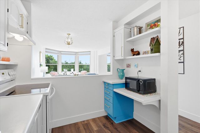1425 W 28th Street 322, Minneapolis, MN 55408