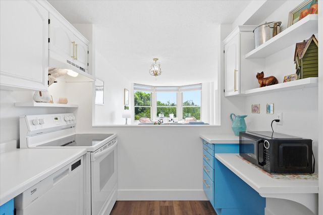 1425 W 28th Street 322, Minneapolis, MN 55408