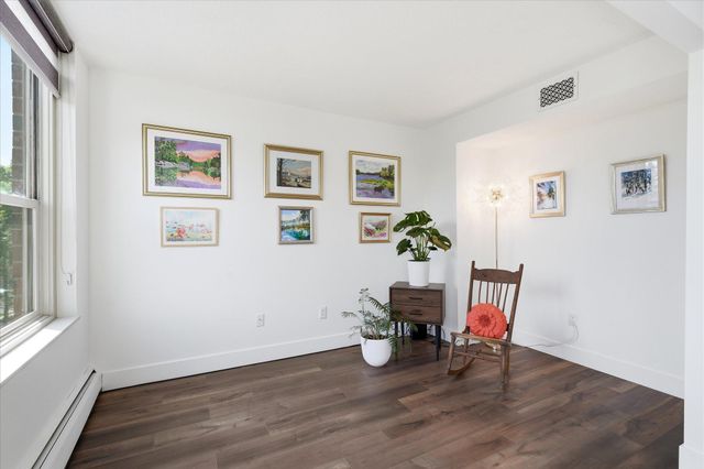1425 W 28th Street 322, Minneapolis, MN 55408
