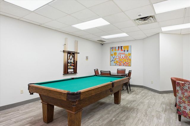 1425 W 28th Street 322, Minneapolis, MN 55408