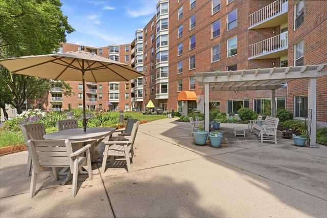 1425 W 28th Street 322, Minneapolis, MN 55408