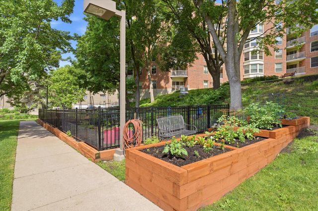 1425 W 28th Street 322, Minneapolis, MN 55408