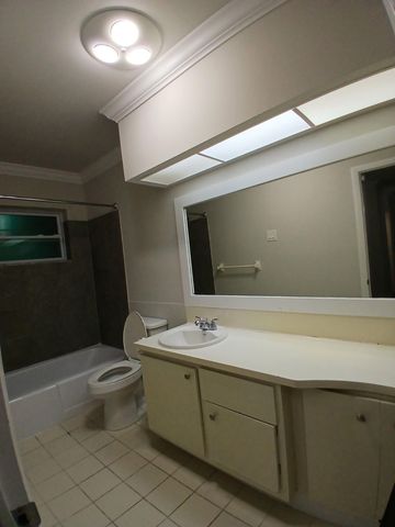 1480 E SAMPLE Road 307, Pompano Beach, FL 33064