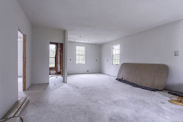 278 County Road 6862, Natalia, TX 78059