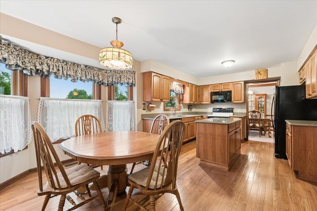 968 Milford Street, Cary, IL 60013